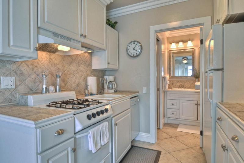One Bedroom Apartment image 2