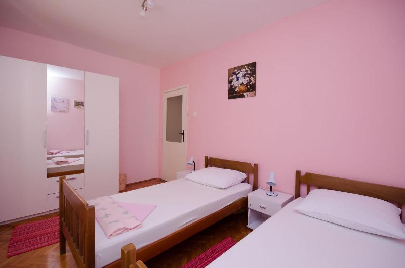 Apartment Milan - image 9