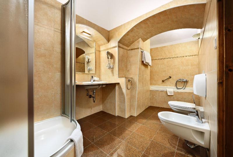Suite image 3