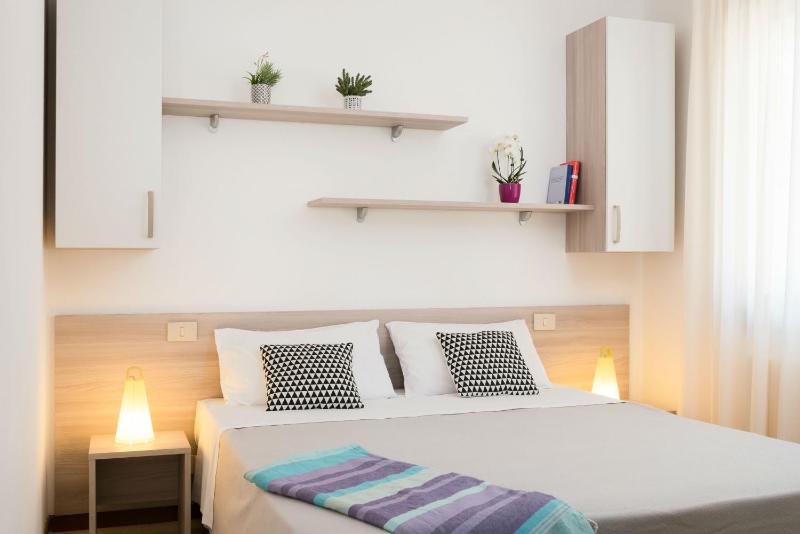 Bungalow (5 Adults) image 3