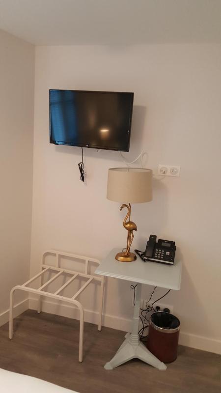 Standard Queen Room image 1