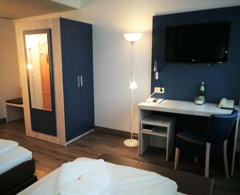 Comfort Double or Twin Room image 3