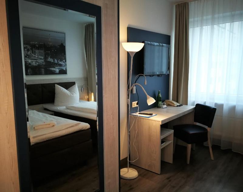 Comfort Double or Twin Room image 2