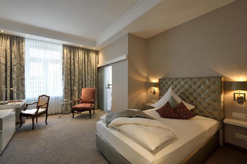Deluxe Single Room image 4