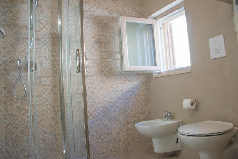 Quadruple Room with Private Bathroom image 2