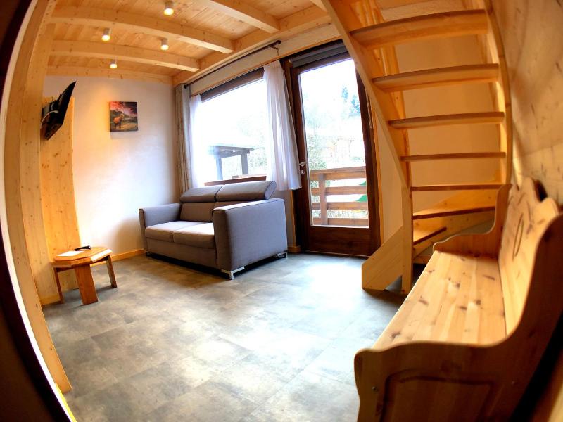 Quadruple Room with Balcony image 3