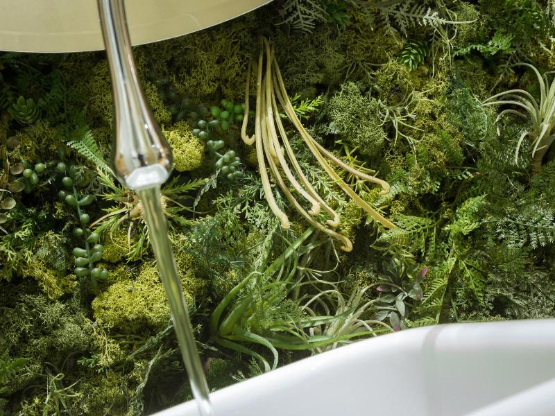 Deluxe King Room image 3