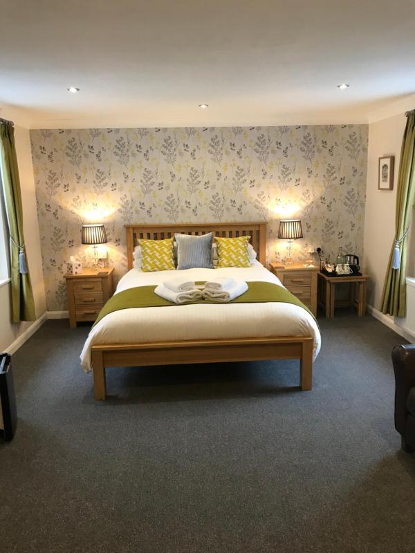Elmdene - image 5