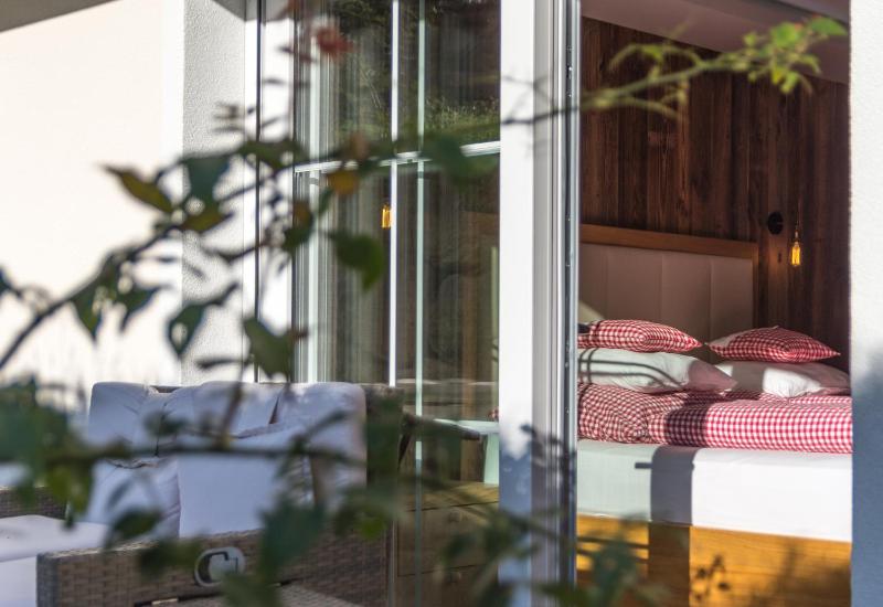 Deluxe Double Room with Terrace image 4