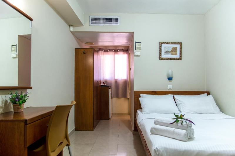Motel Aviv - image 10