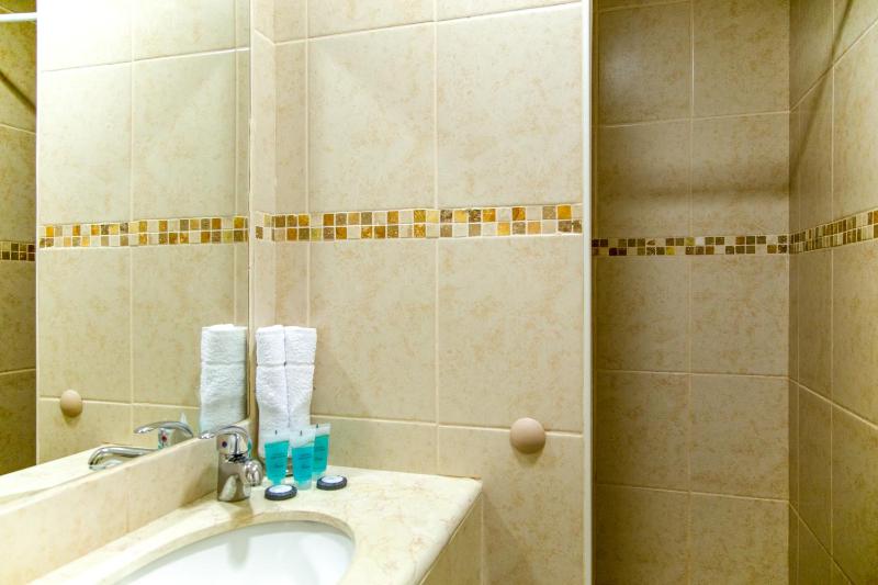 Motel Aviv - image 7
