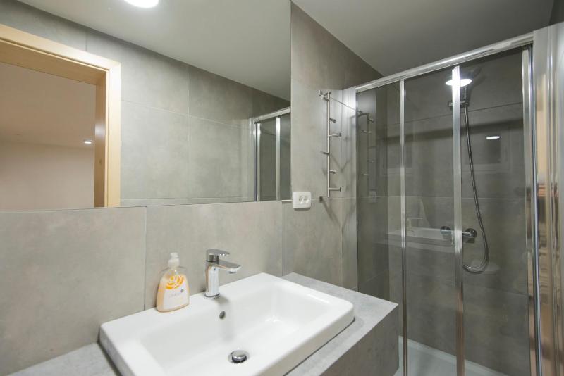 Apartment image 3