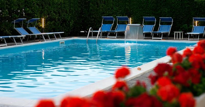 Hotel Life - Natural Style Rimini - image 39
