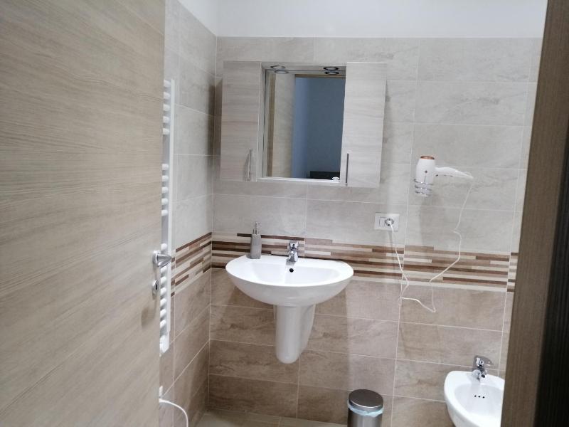 Triple Room with Private Bathroom image 4