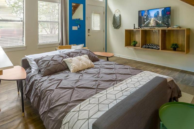 Apartment image 3