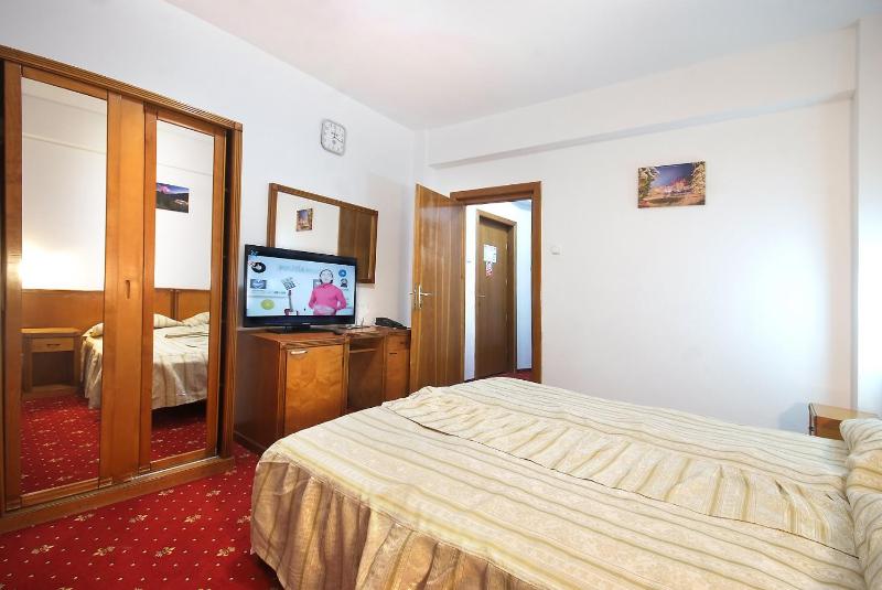 Triple Room image 2