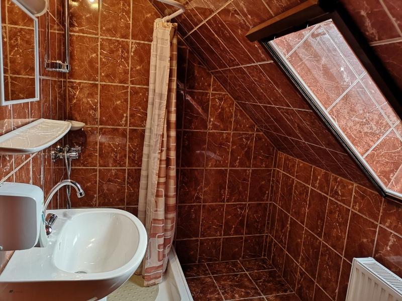 Large Double Room image 1