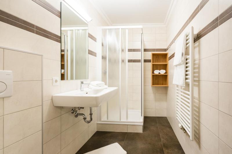 Big Two-Bedroom Apartment with Balcony image 3