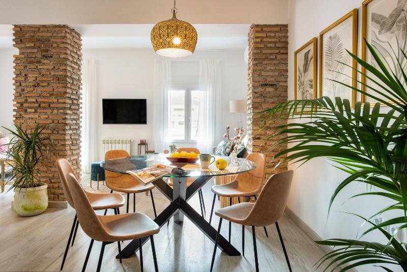 Four Bedroom Apartment with Terrace image 2