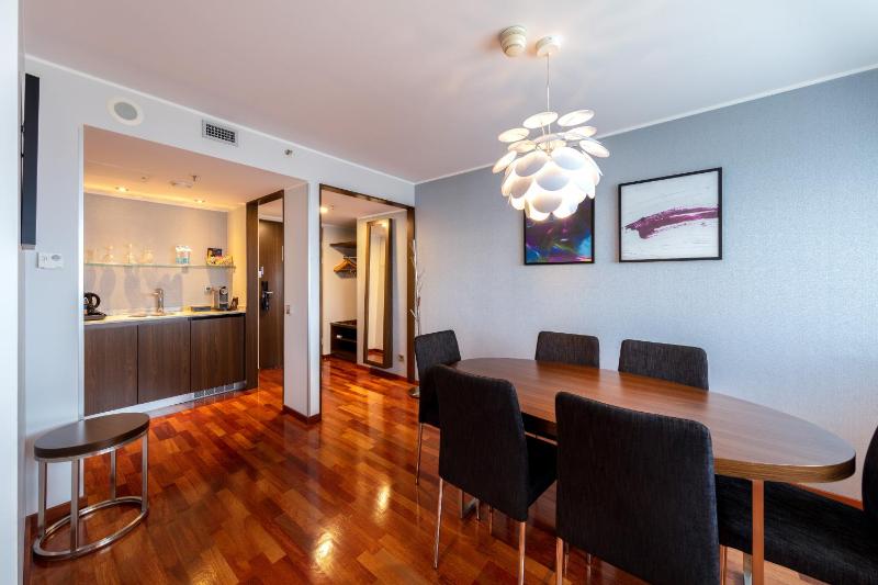 Royal Suite image 4