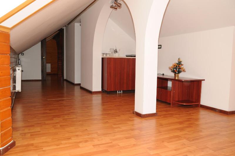 Five-Bedroom Villa image 1