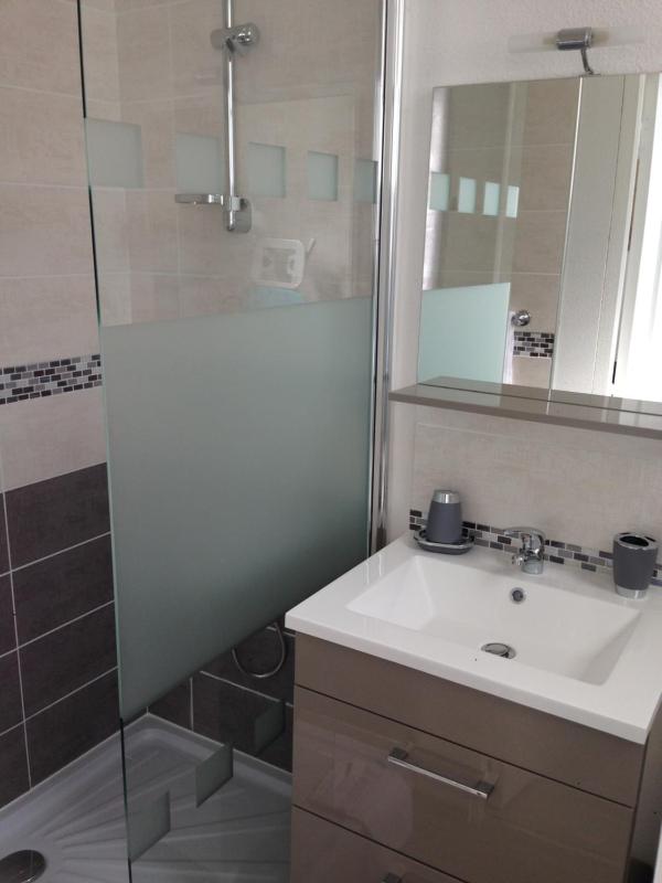 Studio (2 Adults) image 2