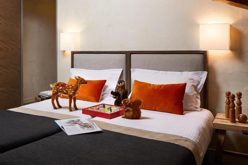 The Large Suite with Balcony with High Tea (dec-april)  image 4