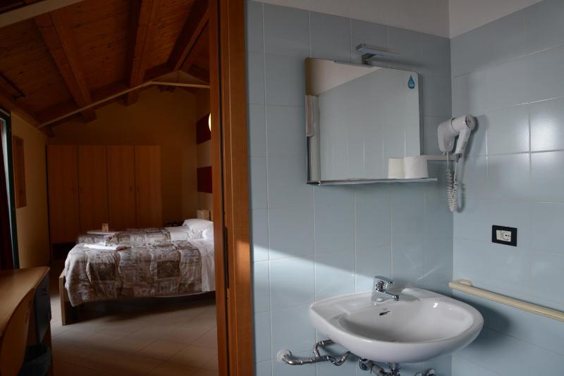 Central Hostel BG - image 37