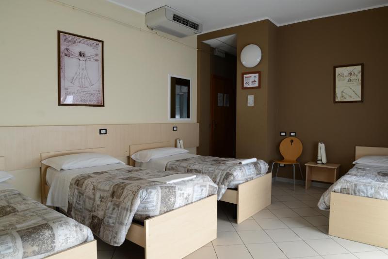 Central Hostel BG - image 3