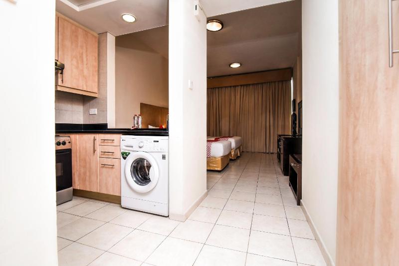 Deluxe Studio Apartment image 4