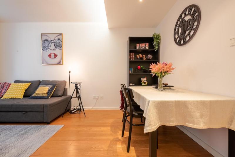 【Zhilian】Nice Two South-facing Bedroom Apartment Near Changshu Road Station - image 11