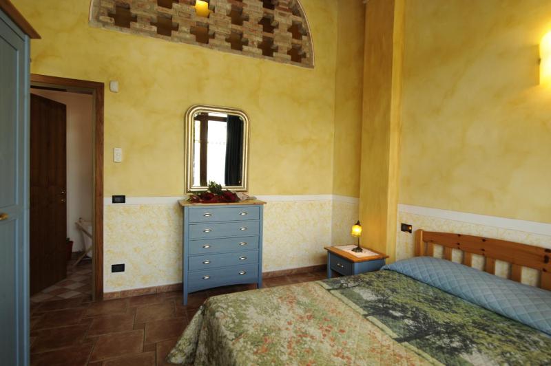 One-Bedroom Apartment (4 Adults) image 2