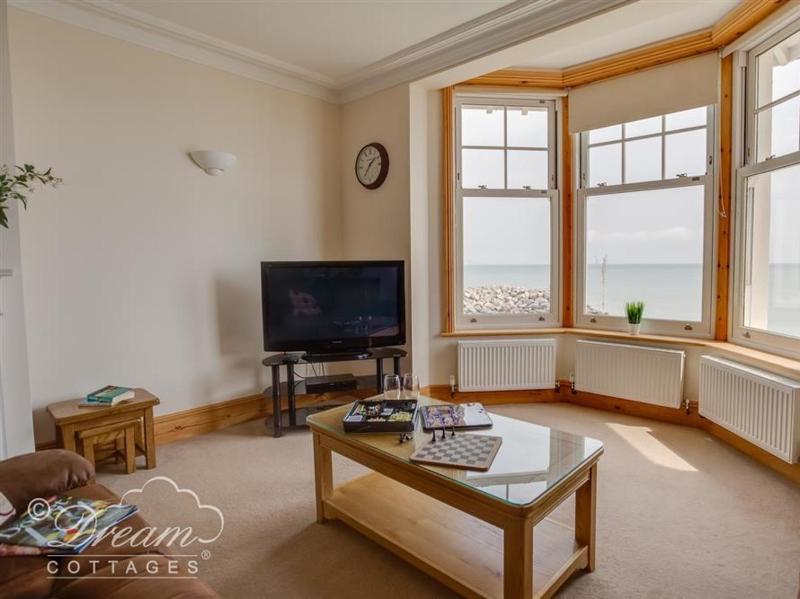 Beach View Apartment 3 - image 1