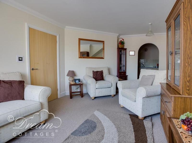 Bridge Apartment - image 7