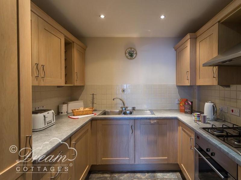 Bridge Apartment - image 14