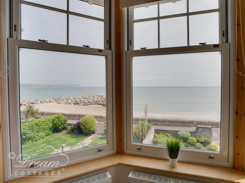 Beach View Apartment 3 - image 3