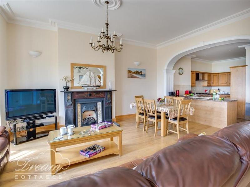 Beach View Apartment 2 - image 6