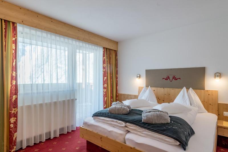 Comfort Double Room with Balcony image 2