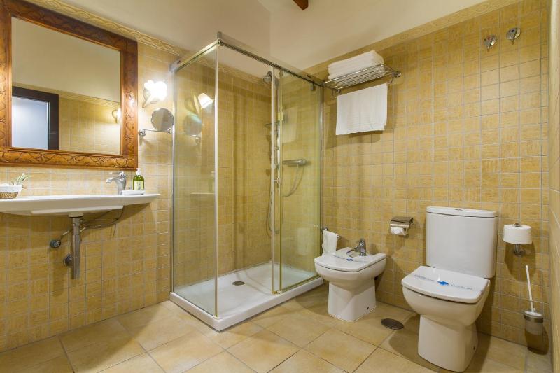 Double Room image 2