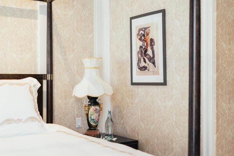 King Suite image 3