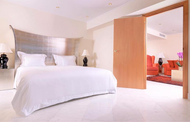 Exclusive One-Bedroom Suite Sea View image 1