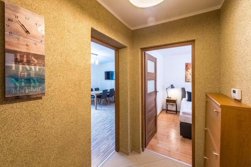 One-Bedroom Apartment image 1