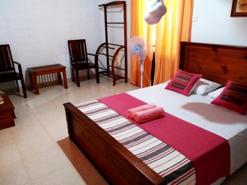 Unique Villa - image 14