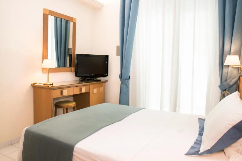 Single Room image 2