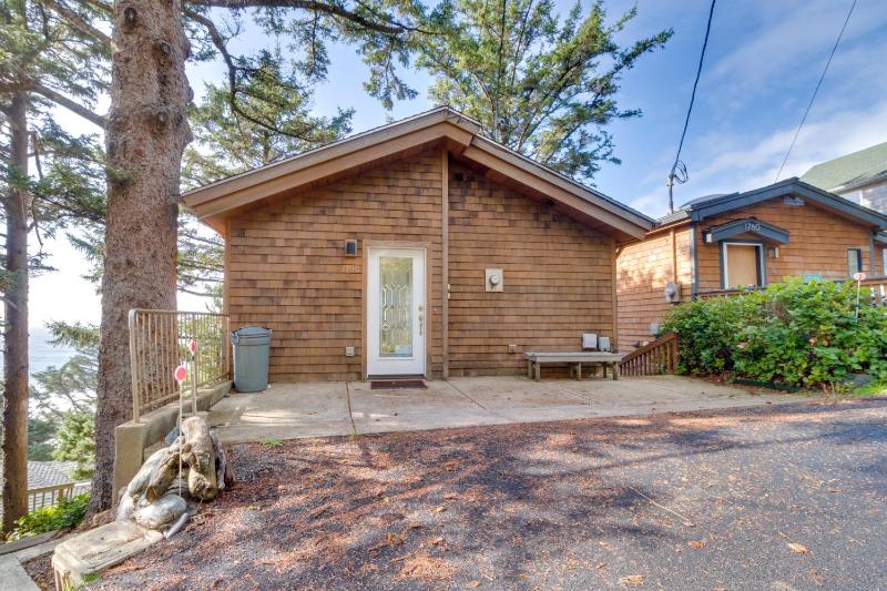 one bedroom house image 3