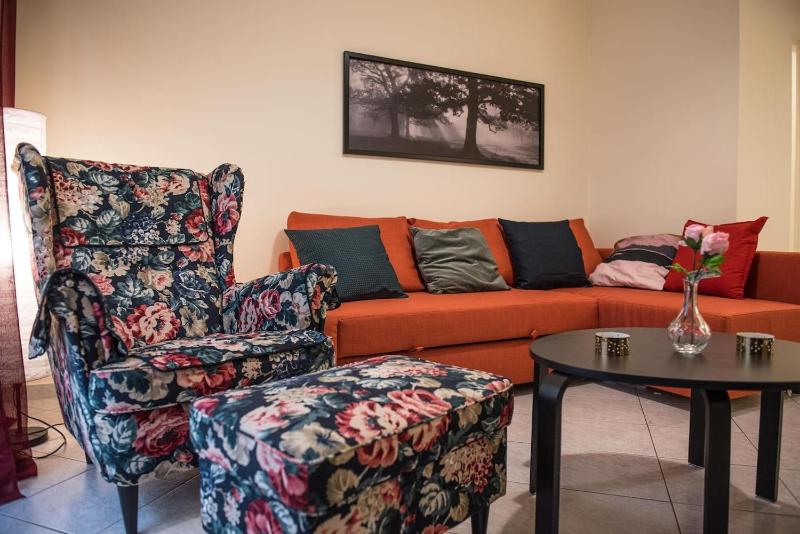 All new 55m Apartment in Athens 150meters from subway Images