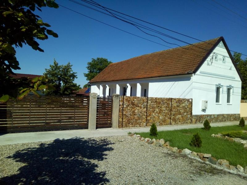 Three-Bedroom Villa image 1