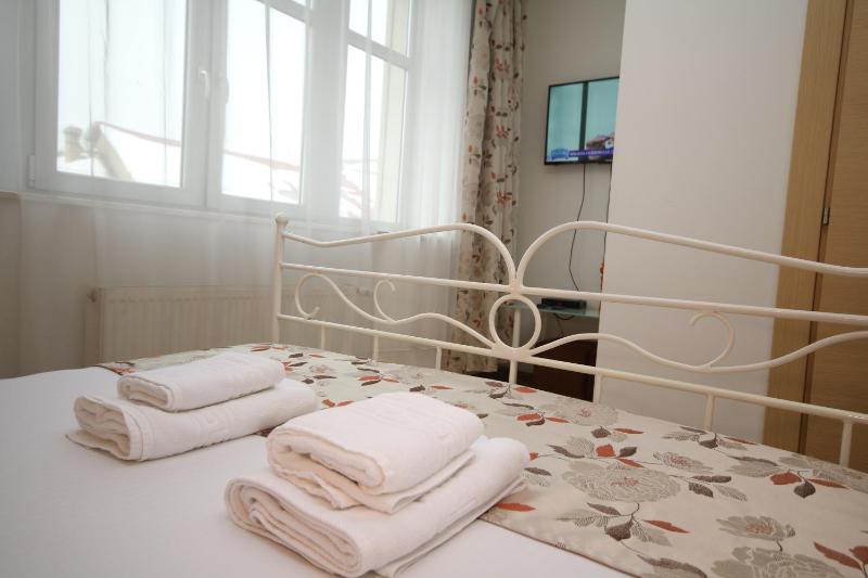 Studio Cozy - image 14