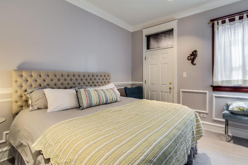 Double Room with Garden View image 3