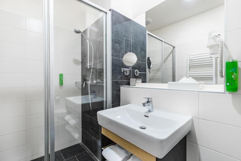 Superior Double Room image 2